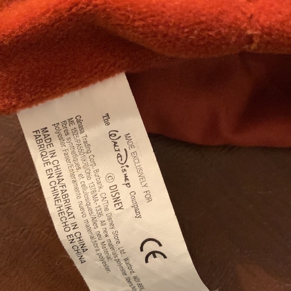 Monkey and Disney Lion King's Pumbaa Hand Puppets - Picture 8 of 9